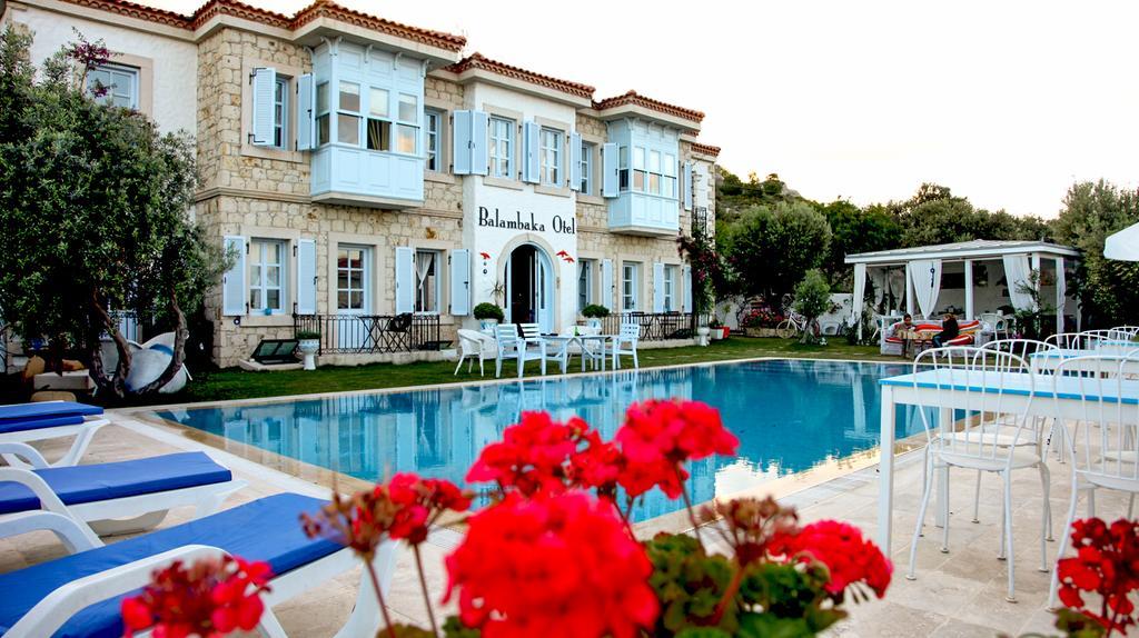 Balambaka Hotel - Alacatı Bagian luar foto