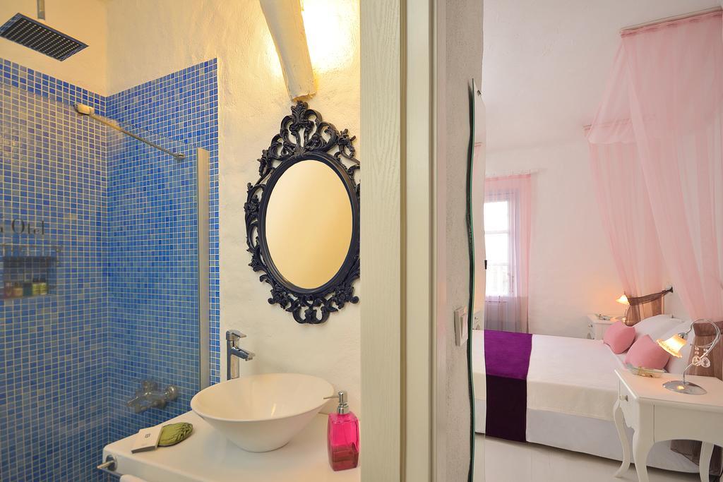 Balambaka Hotel - Alacatı Bagian luar foto