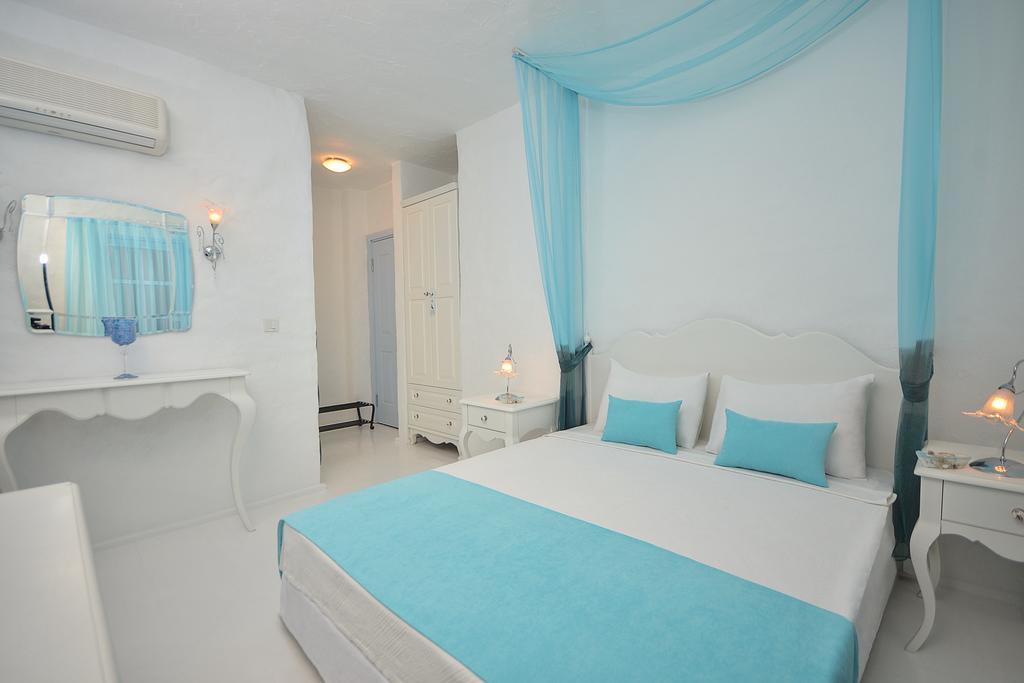 Balambaka Hotel - Alacatı Bagian luar foto