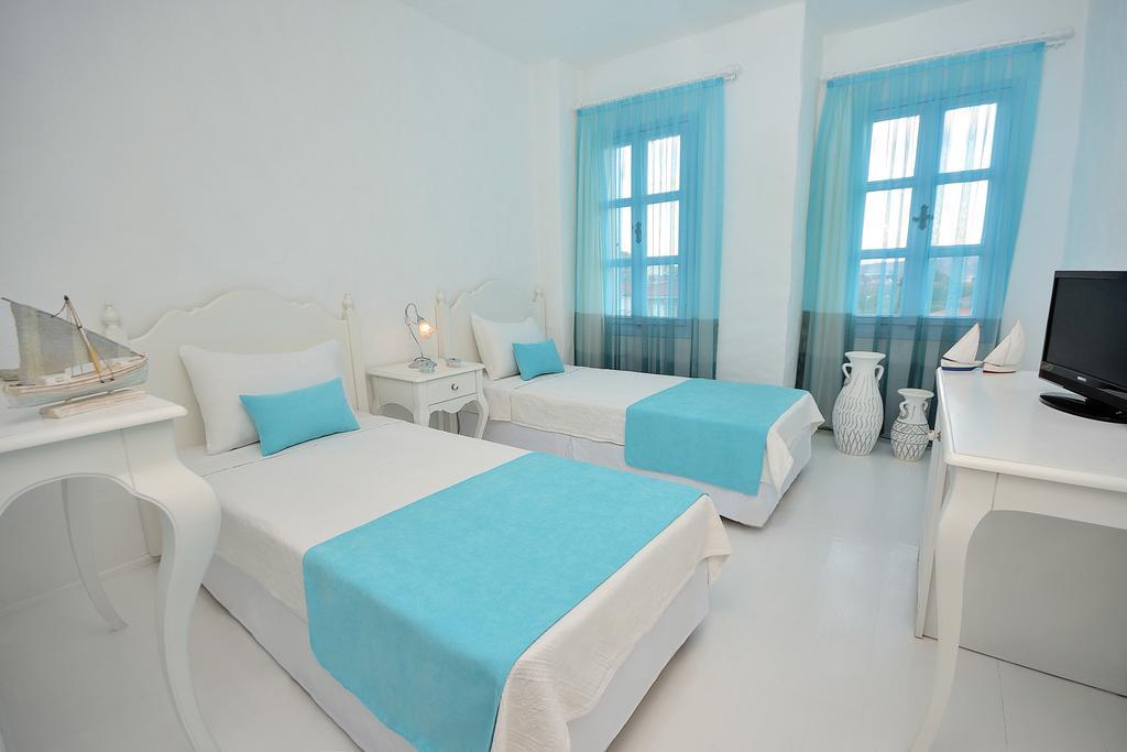 Balambaka Hotel - Alacatı Bagian luar foto