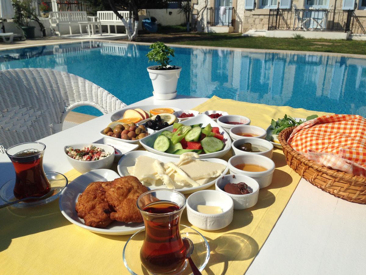 Balambaka Hotel - Alacatı Bagian luar foto